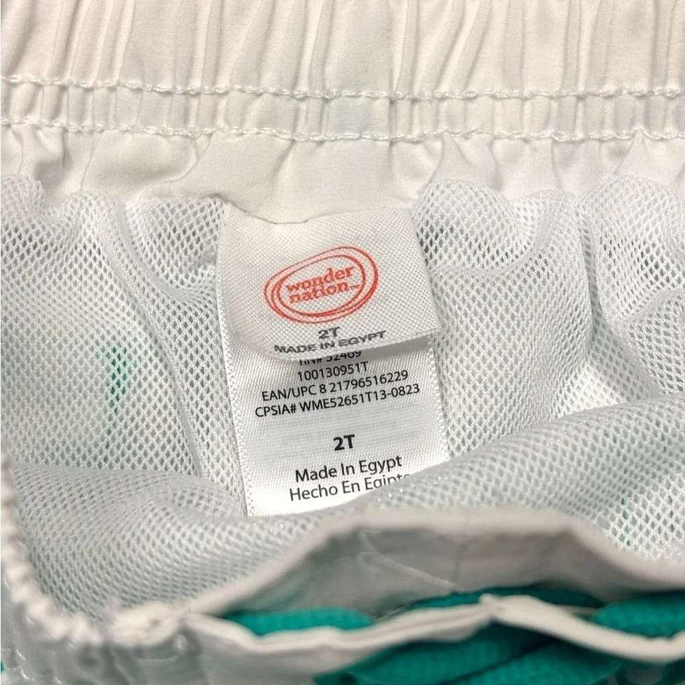 Set of 2T Wonder Nation & Carter’s Swim Shorts. Exlt cndtn. 15% off w 2+ bundle